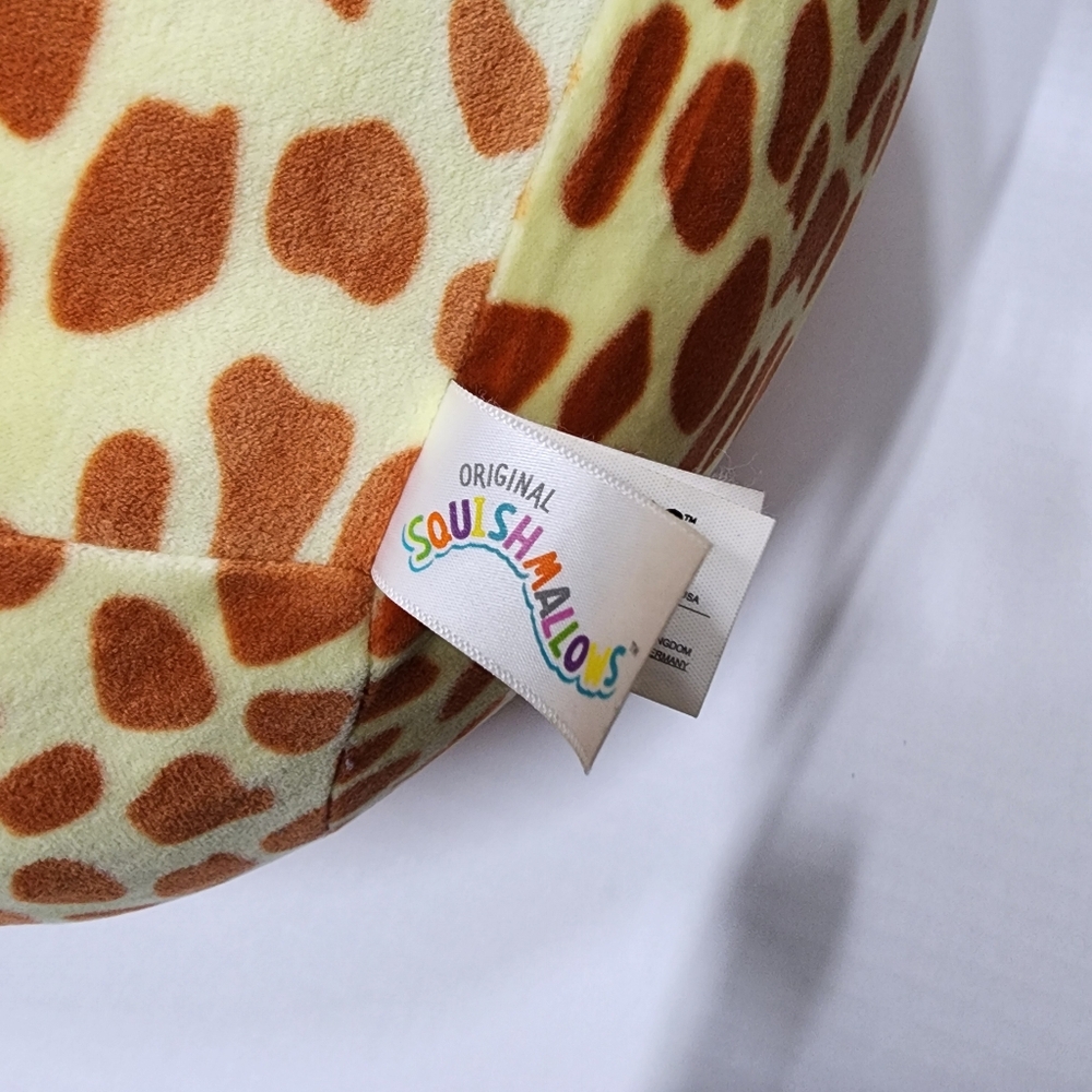 Gary the Giraffe Squishmallow Jumbo 16" - Picture 4 of 5